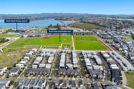 Photo of property in 11 Waterlily Street, Hobsonville, Auckland, 0616