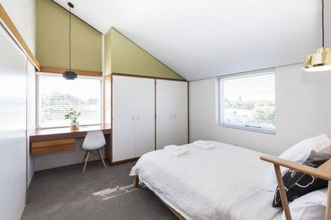 Photo of property in 21 Newbridge Place, Ilam, Christchurch, 8041