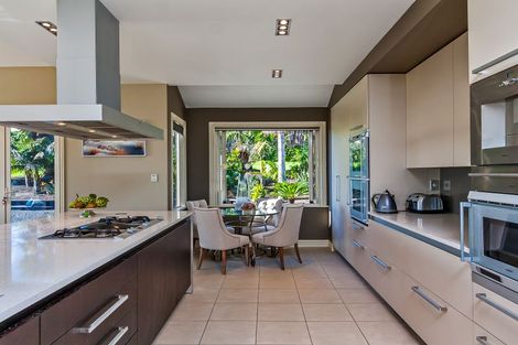 Photo of property in 21 Potts Road, Whitford, Howick, 2571