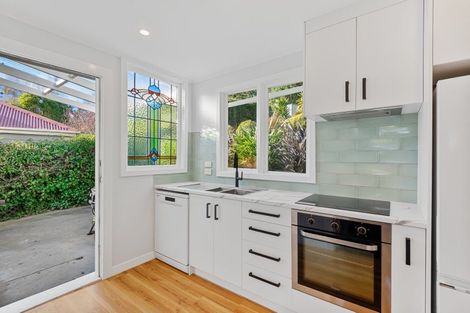 Photo of property in 109 Kaikorai Valley Road, Glenross, Dunedin, 9011