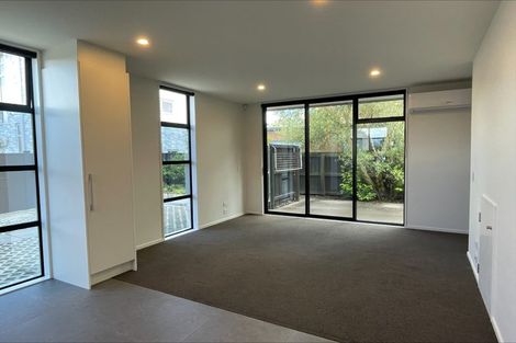 Photo of property in 1/27 Gracefield Avenue, Christchurch Central, Christchurch, 8013