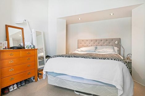 Photo of property in 139 Holly Road, St Albans, Christchurch, 8014