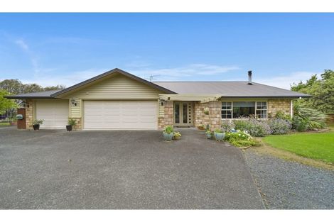 Photo of property in 2a Masters Road, Waiuku, 2681