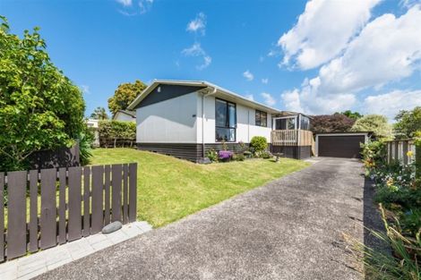 Photo of property in 2/88 Roberts Road, Te Atatu South, Auckland, 0610