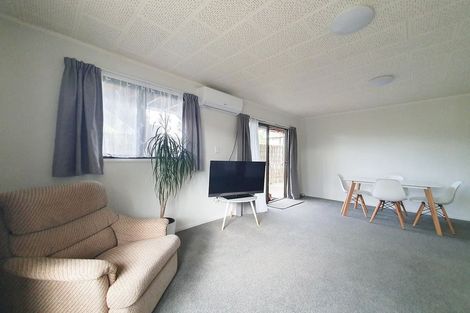 Photo of property in 2/35 Salisbury Road, Birkdale, Auckland, 0626