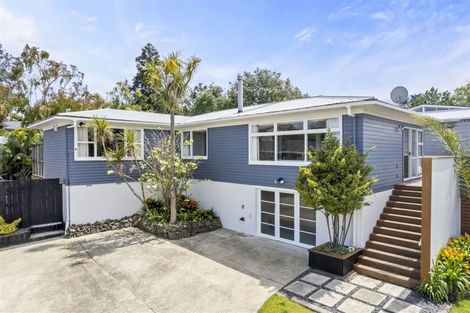 Photo of property in 22 Bayside Avenue, Te Atatu Peninsula, Auckland, 0610