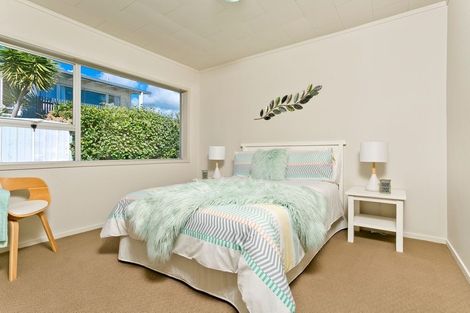 Photo of property in 1/15 Omana Road, Milford, Auckland, 0620