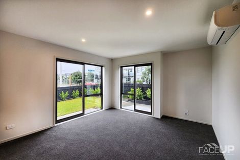 Photo of property in 86 Glidepath Road, Hobsonville, Auckland, 0616