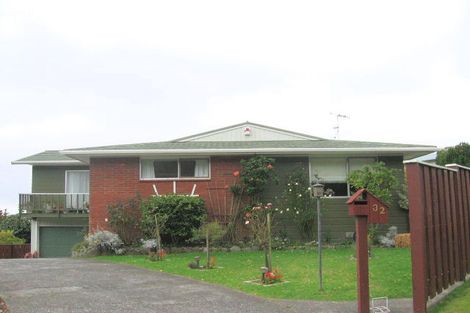 Photo of property in 32 Oriel Avenue, Tawa, Wellington, 5028