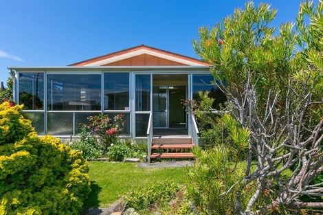 Photo of property in 13 Culzean Grove, Bell Block, New Plymouth, 4312