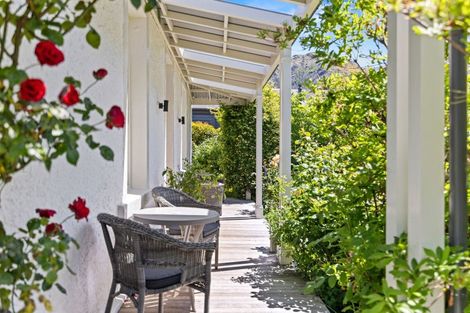 Photo of property in 21 Anglesea Street, Arrowtown, 9302