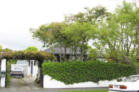 Photo of property in 25 Flay Crescent, Burnside, Christchurch, 8053