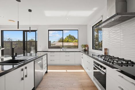 Photo of property in 39c Mackworth Street, Woolston, Christchurch, 8062
