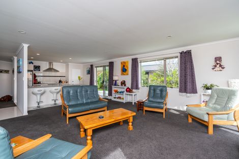 Photo of property in 17 Kedge Drive, Mangawhai, 0505