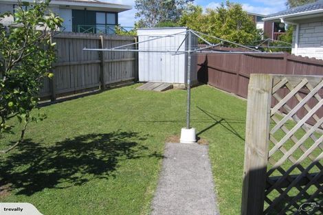 Photo of property in 1 Anna Watson Road, Half Moon Bay, Auckland, 2012