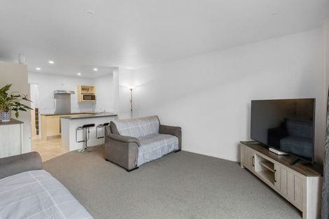 Photo of property in 24b Buccleugh Street, Phillipstown, Christchurch, 8011