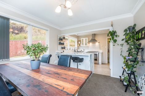 Photo of property in 24 Mimihau Grove, Wainuiomata, Lower Hutt, 5014