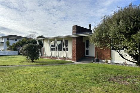 Photo of property in 3 Byrd Street, Levin, 5510