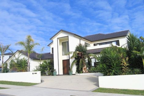 Photo of property in 7 Penwood Close, East Tamaki Heights, Auckland, 2016