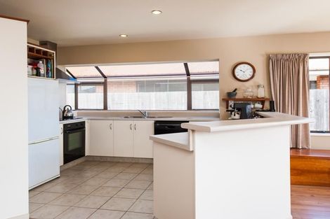 Photo of property in 9 Broadhaven Avenue, Parklands, Christchurch, 8083