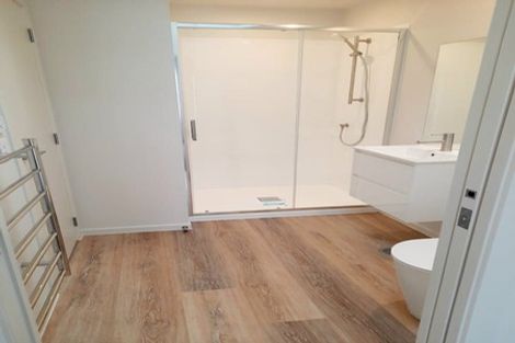 Photo of property in 2/240 Stokes Valley Road, Stokes Valley, Lower Hutt, 5019