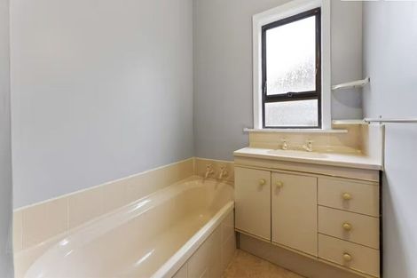 Photo of property in 122 Winchester Street, Levin, 5510