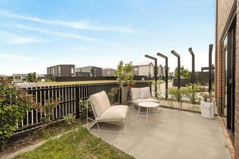 Photo of property in 20 Atutahi Lane, Papamoa, 3118