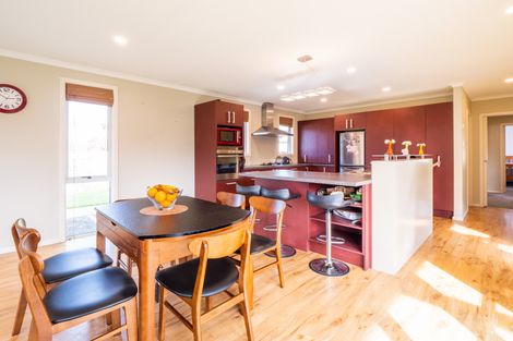 Photo of property in 37 Duxford Crescent, Fairfield, Dunedin, 9018