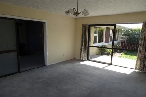 Photo of property in 15 Dunluce Place, Hornby, Christchurch, 8042