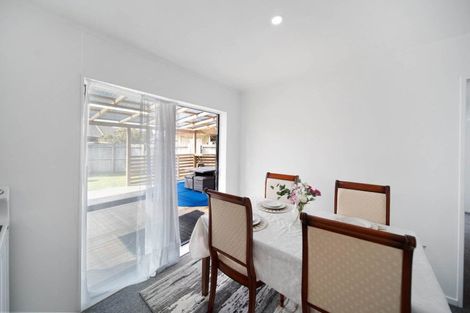 Photo of property in 10 Horlicks Place, Randwick Park, Auckland, 2105