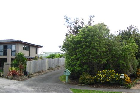 Photo of property in 10 Farnell Place, Gulf Harbour, Whangaparaoa, 0930
