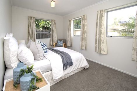 Photo of property in 2/11 Mclellan Place, Ilam, Christchurch, 8041
