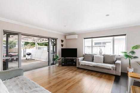 Photo of property in 10 Webb Place, Papamoa Beach, Papamoa, 3118