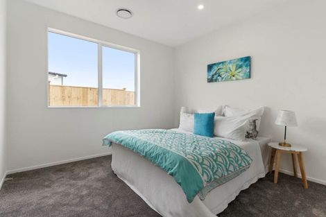 Photo of property in 5 Korowhiti Road, Clarks Beach, 2122