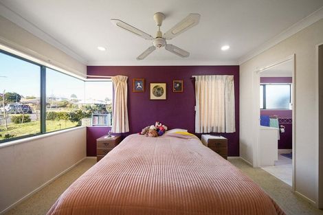 Photo of property in 7 Meadowviews Drive, Welcome Bay, Tauranga, 3112