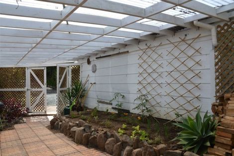 Photo of property in 36 Falls View Road, Haruru, 0204