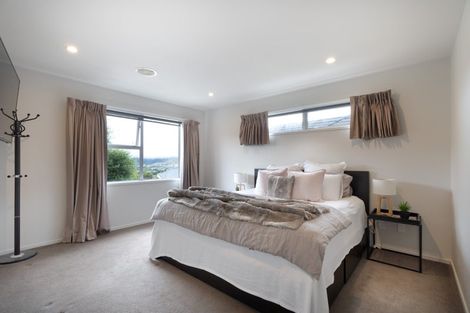 Photo of property in 8 Halewood Grove, Churton Park, Wellington, 6037