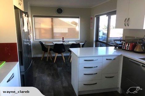 Photo of property in 16 Glendale Drive, Dinsdale, Hamilton, 3204