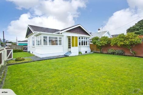 Photo of property in 1 Cudby Street, Woburn, Lower Hutt, 5011