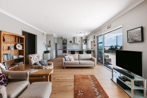 Photo of property in 109 Harbour View Road, Omokoroa, 3114