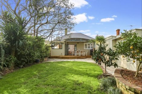 Photo of property in 100 Burnley Terrace, Sandringham, Auckland, 1025
