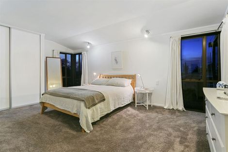 Photo of property in 1/72 Gulf View Road, Murrays Bay, Auckland, 0630