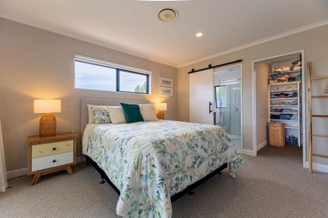 Photo of property in 23 Harry Shaw Way, Raumati South, Paraparaumu, 5032