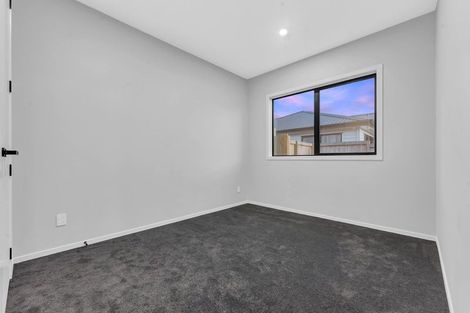 Photo of property in 12 Cutfield Lane, Kumeu, 0810