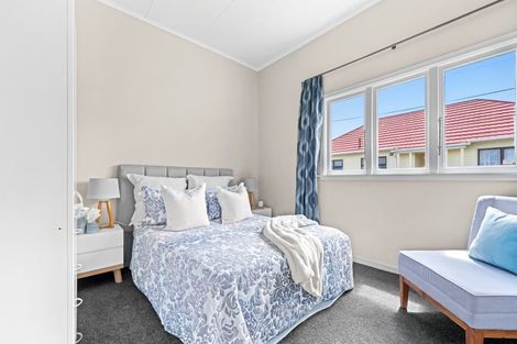 Photo of property in 43 Biddle Crescent, Taita, Lower Hutt, 5011