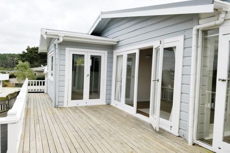 Photo of property in 1/41 Channel Road, Campbells Bay, Auckland, 0630