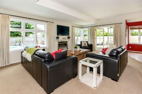 Photo of property in 55 Jeffreys Road, Fendalton, Christchurch, 8052