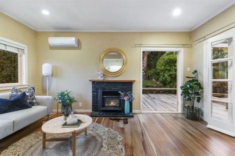 Photo of property in 1/53 Corunna Road, Milford, Auckland, 0620