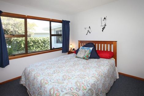 Photo of property in 594 Harewood Road, Harewood, Christchurch, 8051