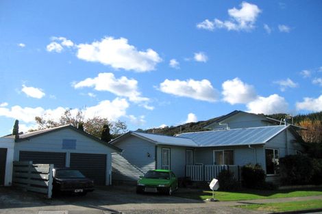 Photo of property in 2 Momona Street, Wainuiomata, Lower Hutt, 5014